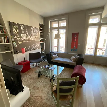 Apartment Du Palais